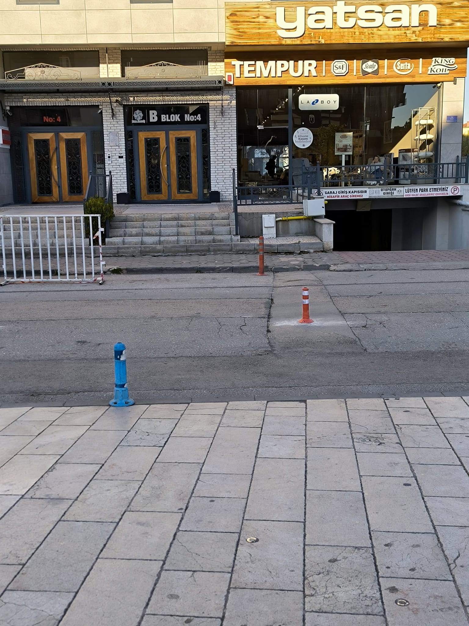 Op.Dr. Nezih Erd�l