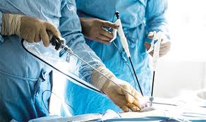 Laparoscopic and Robotic Surgery